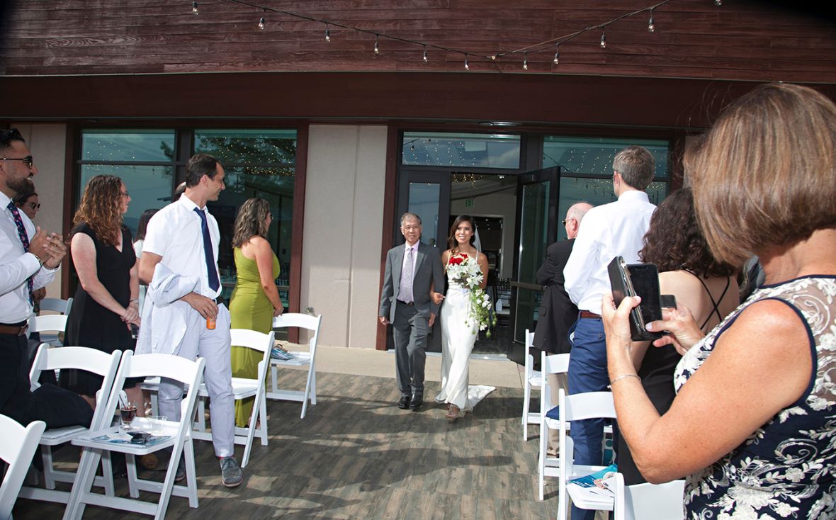 Affordable small wedding venue in Lake Tahoe for a Lake Tahoe micro wedding
