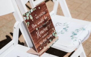Ways to honor loved ones at wedding, in memory wedding ideas, wedding in memory of ideas, Wedding remembrance