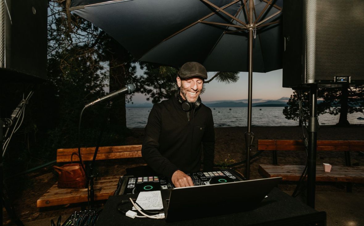 DJ or band for a wedding in Lake Tahoe, DJ vs band for wedding, Cost of a wedding band vs DJ 