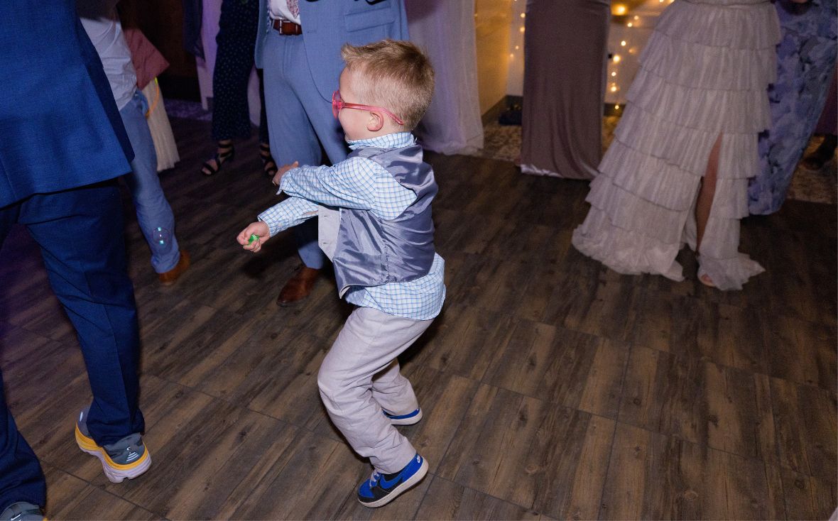 DJ or band for a wedding in Lake Tahoe, DJ vs band for wedding, Cost of a wedding band vs DJ