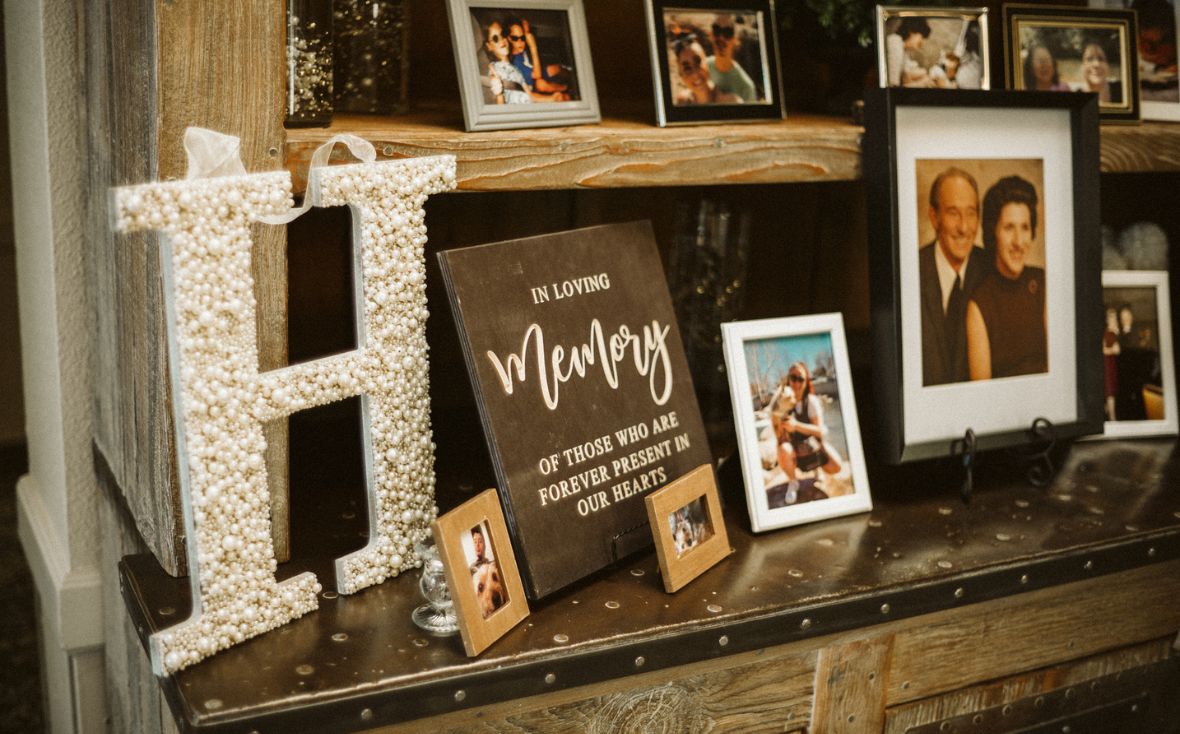 Wedding in memory of ideas, Memory table wedding