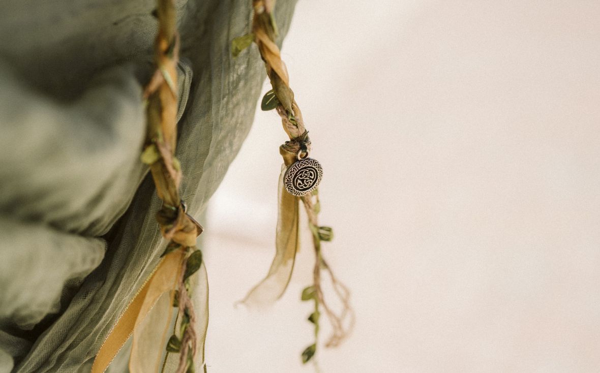 Ways to honor loved ones at wedding, in memory wedding ideas, wedding in memory of ideas, Wedding remembrance