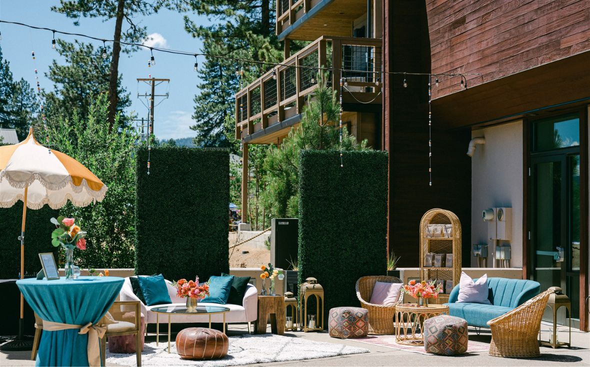 How to make a wedding fun, fun wedding ceremony ideas, fun wedding reception ideas